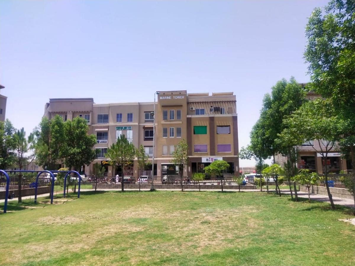 Marine Tower Apartment Rawalpindi Bagian luar foto