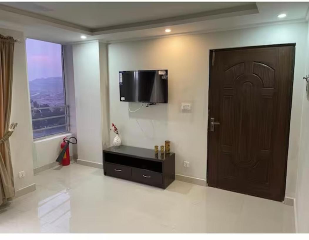 Marine Tower Apartment Rawalpindi Bagian luar foto
